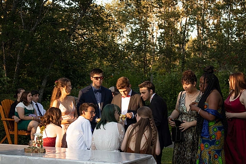 Groupe dans une fête familiale